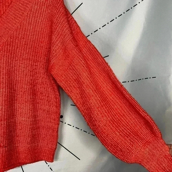 ASOS DESIGN V Neck Puff Balloon Sleeve Boho Fluffy Sweater - Picture 5 of 7